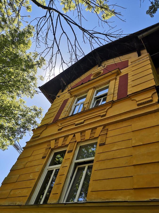 Hostel Vila Veselova, Ljubljana City Center Exterior foto